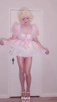 My new favorite sissy dress 💕 👗