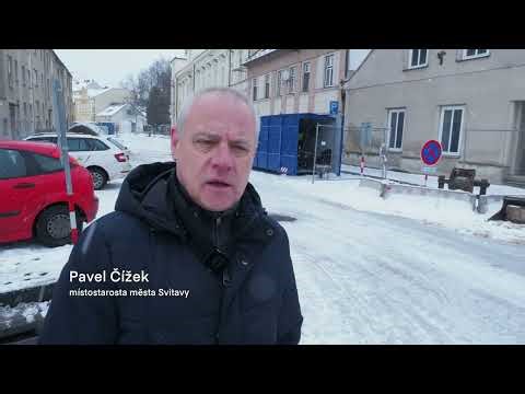 Důležitá křižovatka v centru Svitav je opět uzavřena! Před lety se zde začala propadat vozovka.