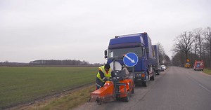 Kaip vyksta kelių ženklinimas | Video