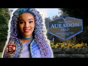 Meet Chloe Charming 🩵 ⚔️ | Descendants: The Rise of Red | ‪@disneychannelmusic‬