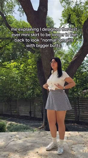 Alex Ochoa Suo 索雅涵 💗 on Instagram: "The first-ever plaid mini skirt designed specifically for wider hips now comes in 6 new SUPER cute colors perfect for spring and summer. They are made of high-quality 100% cotton - and only $30 each! Since these were launched on Friday night - all colors have been flying off the shelves left and right. This seasonal design will likely be one batch ONLY - grab yours before they are gone! 🌻"