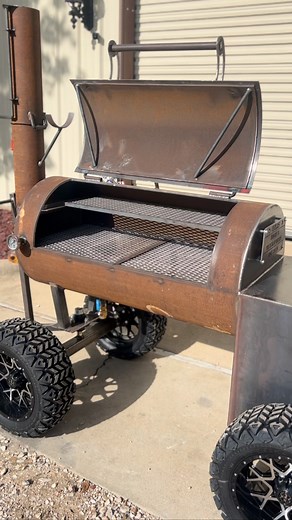Check out this badass Ultimate Mini with the upgraded off-road package! Starting at $4300 or $2800 with casters #bbq #welder #bbqpitmaster #bigtexmetalworks #bbqislife #smoker #smokergrill #texas #bbqsmoker #bbqlovers #smokerbuilder | BigTex MetalWorks