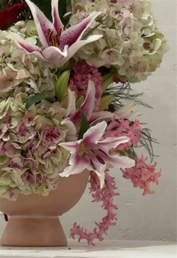Expert Floral Design Tips for Creative Arrangements