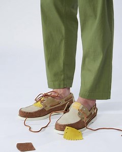 43 reactions | Sebago with Universal Works are back with a new capsule collection for spring-summer 2021: the classic boat shoe in concept inspired by traditional American designs combining artisanship, a contemporary feel, creative simplicity and comfort. Made in high grade premium suede, these shoes feature removable fringes at the base of the tongue and thick, visible stitching. @universal_works #SEBAGO | Sebago | Facebook