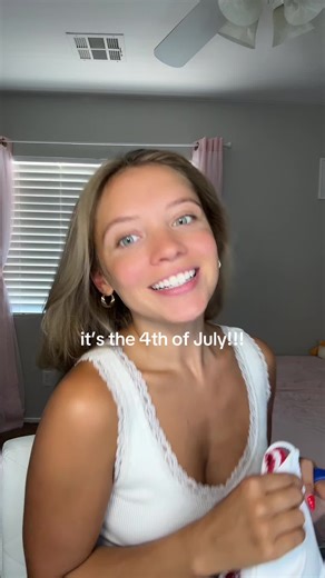 Chic Pool Party Outfits for July 4th in Las Vegas