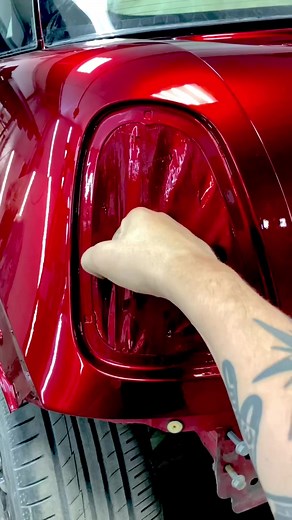 Car Fender Repair: Close-Up of Professional Technique
