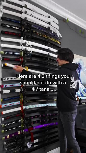 Katana Etiquette: 4.3 Things NOT to Do