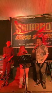 Jangan buly kami . Sejujurnya ini lagu bru pertama kali kami bawa . Dan kami masih banyak belajar 🙏🏻🙏🏻🙏🏻 | Mano Braco Real