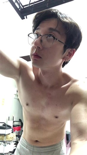 How to Season an Old Frying Pan - Kitchen Hacks