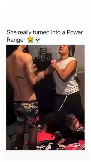 I'm scared of her😅 #funnymemes #tazer #powerrangers #trend #viral