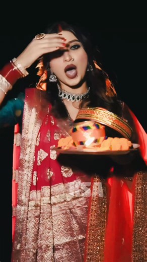 hatho me puja ke thali karva chauth video karva chauth song #karvachauth #viralvideo | Komal Singh Actres