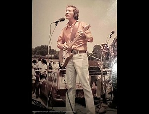 1.6K views · 147 reactions | Marty Robbins - The Cowboy In The Continental Suit 퐄퐧퐣퐨퐲 퐒퐨퐧퐠: https://20th.oldiesong70s.com/marty-robbins-the-cowboy-in-the-continental-suit | Music Avenue of the 20th Century | Facebook