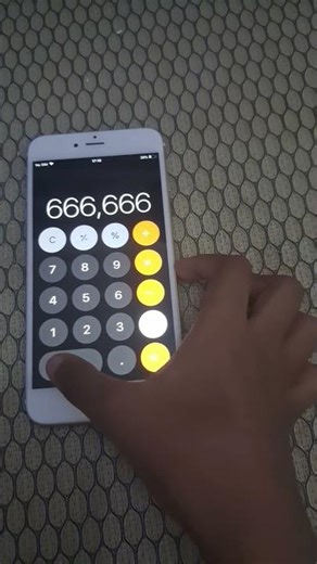iPhone calculator magic tutorial. #smartphone #tech