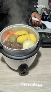 🍚 CUISSEZ VOTRE RIZ COMME UN CHEF ! Plus de riz brûlé ni trop cuit ! Ce cuiseur vapeur de riz est parfait pour préparer du riz moelleux, rapide et délicieux. 💰 Seulement 15 000 F 🔥 Économique, pratique et facile à utiliser — idéal pour la maison ou le bureau. 📦 Disponible chez Moubastore avec livraison rapide sur Abidjan ! 0161516244 | On brade, on achète, on liquide