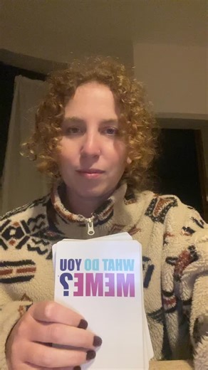 Giulia Jungla | Attendo altri cliché equestri ai quali reagire con le magiche carte | Instagram