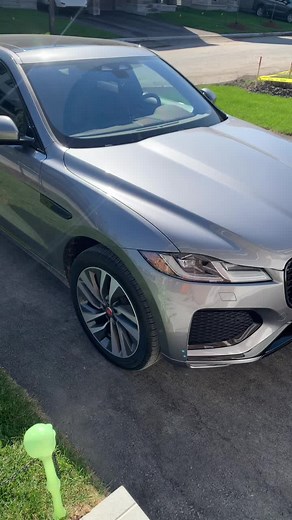 Hega kise kol features eh 🤯😂 #jaguar #punjabi #bharowalimmigration