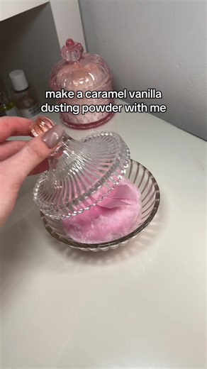 DIY Caramel Vanilla Dusting Powder Tutorial