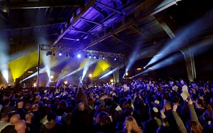 【4K60fps顶级画质】MatisYahu万人合唱反战经典曲目史诗级现场！