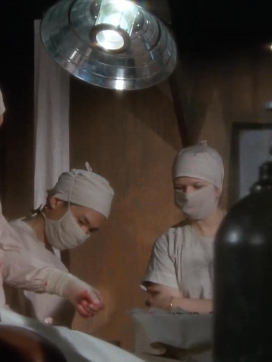 5.8K views · 219 reactions | Best scene from M*A*S*H 4077 - Comedy of War 70-80s #MASH #mash4077 #4077 #War #WWI #oldwar #Comedy | Join us: https://www.facebook.com/groups/772465791028529 . | MASH Full Episodes | Facebook