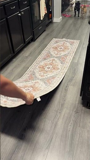 7 Easy-Clean Rugs for Your Kitchen #floorrunner #washablerugs
