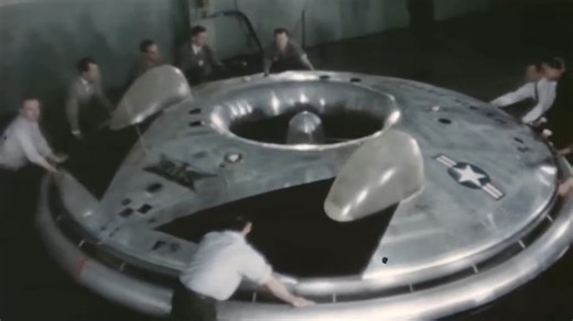 The US built a “flying saucer”… and it flew like a confused lawn mower