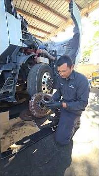 2023 Kenworth T680 clutch bearing damage clutch bearing clutch replacement eaton endurant automatic