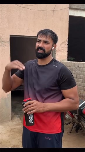 Waqar Bhinder Vlogs: Exploring the USA and UK