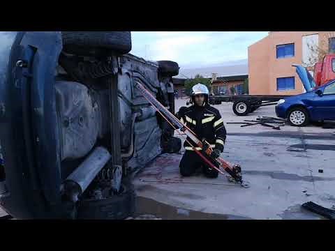 Bomberos: puntales de estabilización