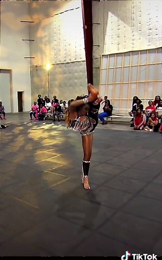 A scrap. #dd4l #bringit #explore #explorepage #dolls #fypシ #fyp #foru #explorepage✨ #trend #bucking #buck #intense #baby #dancingdolls #trendy #trending #camrynharris