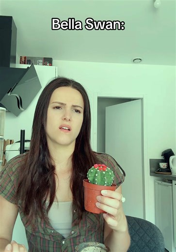Mon nouveau cactus m’a donné des idées… 🌵🏜️ #twilight #twilightsaga #thetwilightsaga #bella #bellaswan #humor