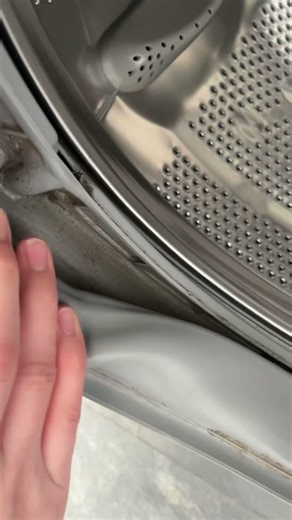 Horrific hoover dynamic next 🤢🤢