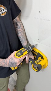 7.1M views · 40K reactions | Check out this Dewalt 20v Grabo!These are extremely helpful because you are able to add a handle to most flat surfaces•It can support up to 265 lbs.It also has an alarm to let you know if it’s losing suction. DEWALT DEWALT CANADA #dewaltpartner...#tools #construction #dewalt #dwtough | Kruger Construction | Facebook