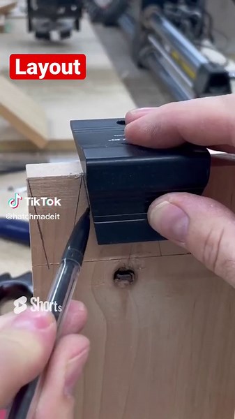 Cutting Houndstooth dovetails Hand cut Joinery practice #asmr #sosatisfying #asmrsounds #woodjoint