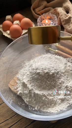 Cinnamon Peach Pie Recipe: Sweet and Easy Baking