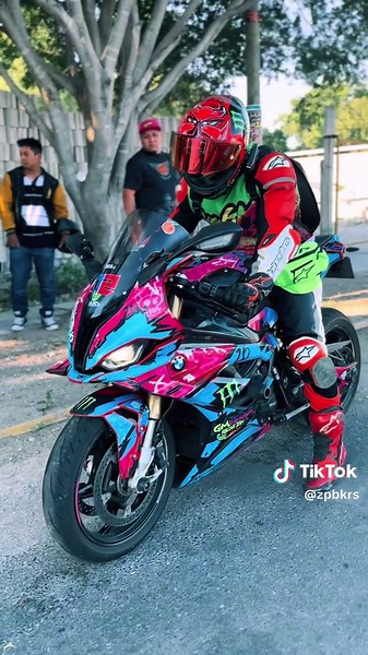 BMW S1000RR & 850 GS Adventure: Motorcycle Passion