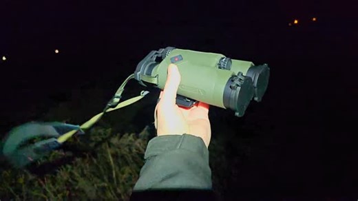FinnAccuracy on Instagram: "Storm “Hannes” hit Sweden and Finland last night — an excellent opportunity to test gear. Vectronix Vector X can connect to a wireless ultrasonic anemometer (Calypso) and the Kestrel Elite series, pulling live wind data to apply windage corrections to the ranged firing solution. Interestingly, the neck strap deflects to about a 45° angle at ~16m/s (58 km/h, 36 mph) and goes fully horizontal somewhere at ~25 m/s (90 km/h, 58mph). "Plan D" way to get wind corrections in
