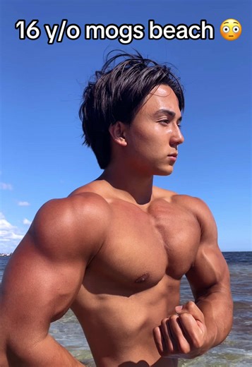 #gymtok #gymmotivation #16yearold #teenbodybuilder #beach | gym