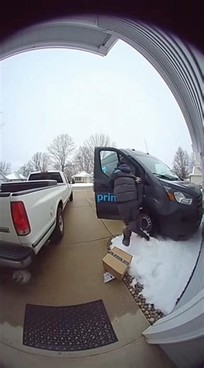 Drunk Amazon driver crashes into my garage
