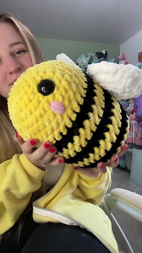 Bees! . Pattern by @Mirelle Yarn sweet snuggles from @Michaels Stores . #crocheter #crochet #crochetbee #amigurumibee #marketprep #crochetgrove #crochetinspiration #crochetinspo #crochetideas