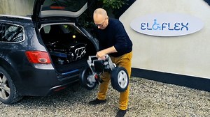 Eloflex modello D2 è una carrozzina elettrica sia pieghevole che smontabile: pensata per facilitare il più possibile i tuoi viaggi in auto https://bit.ly/eloflexD2 | Disabili Abili