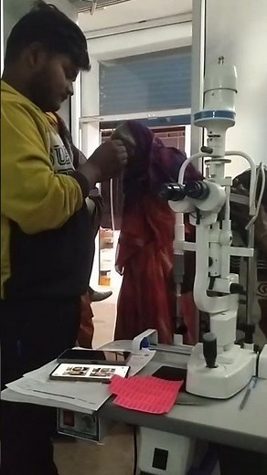 Slit Lamp Exam: The Coolest Eye Test (And I Have One!)