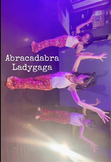 ▶ONEUPダンススクール 木曜日 18:20-19:20 初級 JAZZ HIPHOP Girls ( 小学3年生以上 ) ※小学2年生の方は一度 ご相談ください Abracadabra / ladygaga #小学生 #ダンス #jazzhiphop #ladygaga