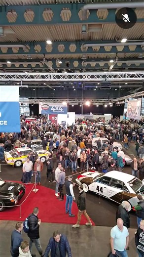 Live aus Bremen von der Bremen Classic Motorshow | oldtimer.de