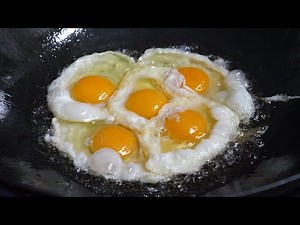 fried egg on fried rice - korean street food