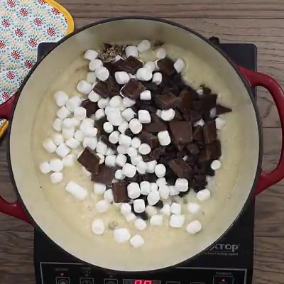 32K views · 18 reactions | The Ohio State Fair has once again given me access to their top-secret blue ribbon winning recipes! This winning recipe for fudge tastes like a million bucks - it's so rich and delicious; definitely deserving of the first place prize! RECIPE LINK: https://ohiostatefair.com/million-dollar-fudge/ | The Starving Chef | Facebook