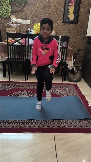 Tiny legs, big energy—easy family cardio. Join the fun & sub for more 🧒🔥 #KidsWorkout #HighKnees