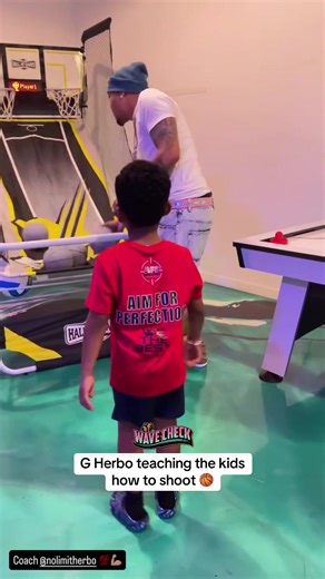 G Herbo Shows Kids How to Shoot Basketball