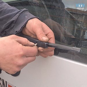 How To INSTALL Windshield Wipers | Voov Garage