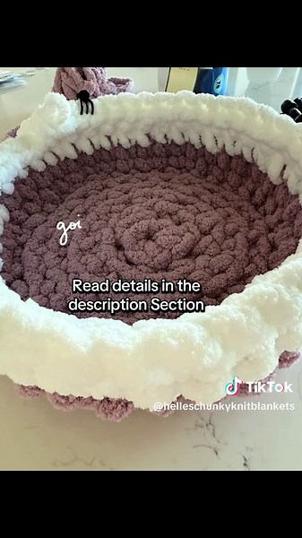 Live Chunky Knit Pet Bed Tutorial This Wednesday