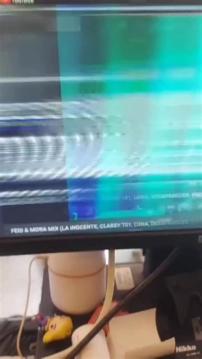 Alqui Equipos | Gaming | Redes | CCTV ➕ on Instagram: "El Dahua E231 trae la tecnología de visualización profesional que la marca usa en centros de control y sistemas 24/7, ahora aplicada al mundo gamer. ⚙️ Especificaciones que hacen la diferencia: 🖥️ 27” Full HD con panel Fast IPS y 178° de visión. 🎨 Colores de nivel profesional: 100 % sRGB – 90 % DCI-P3 – 85 % NTSC. ⚡ 165Hz / 1ms Minimalista, potente y preciso. Ideal para gamers exigentes, diseñadores o creadores de contenido que buscan rend